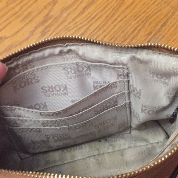 Michael Kors Wristlet - Picture 5 of 7